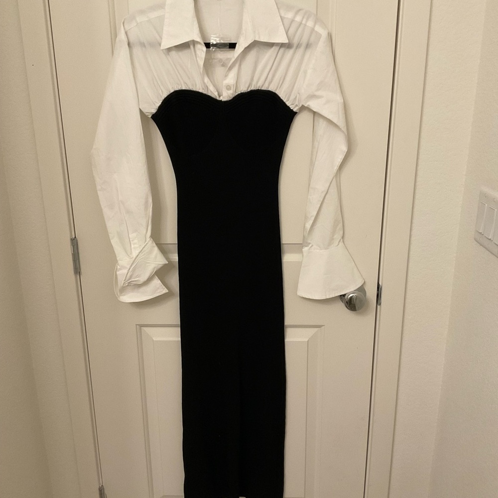 Moon River Black and White Long Sleeve Dress